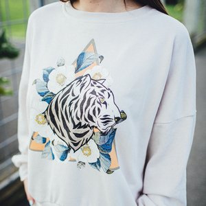 TIGER FLORAL TRIANGLE 6